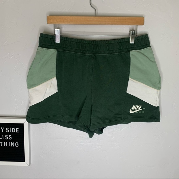 Nike Green Color Block Cotton Shorts Size Large - Picture 3 of 12